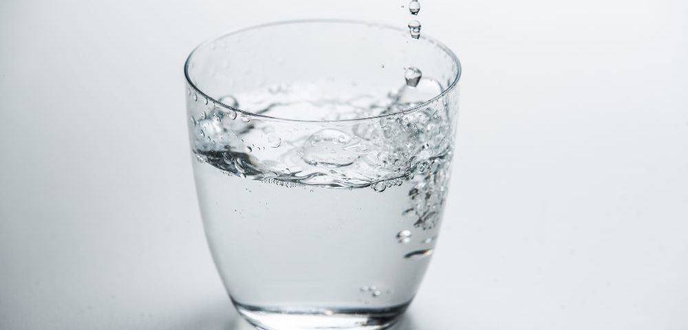 5 Reasons Why Acidic Water Is Bad for You